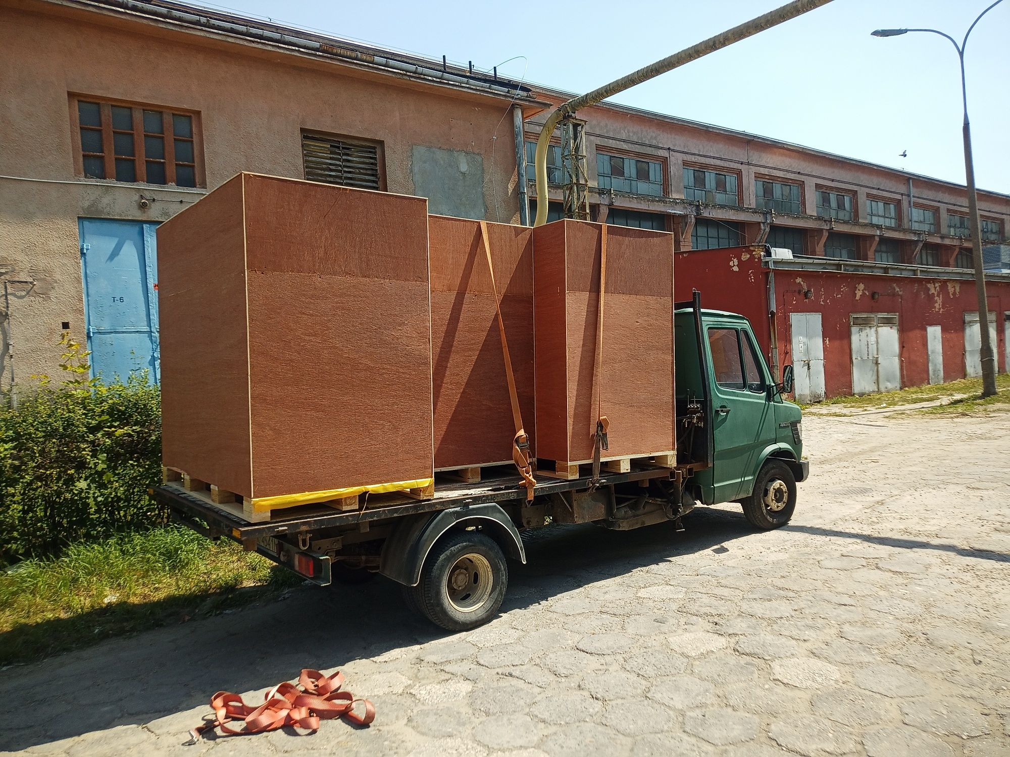 Drewno ISPM 15, IPPC skrzynie i palety specjalne, tarcica "fumigacja"