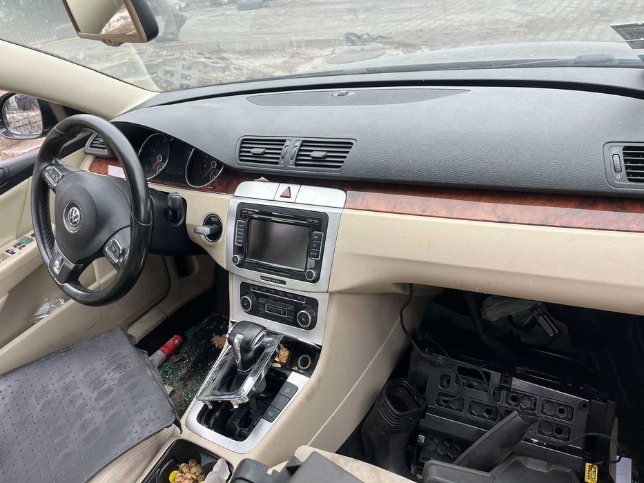 Volkswagen Passat B6 1.8 TSI Kod lakieru LC9X, 2009 rok części