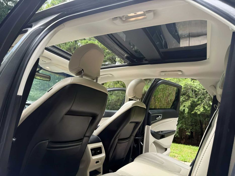 Ford Edge      2016