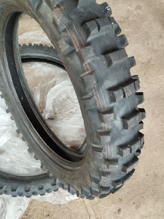 Шини ендуро б/в майже нові 95%