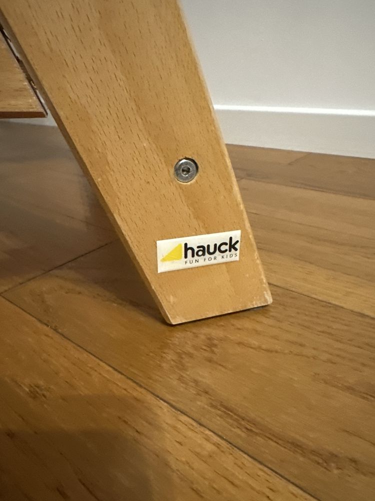 Krzesełko drewniane hauck dla dziecka