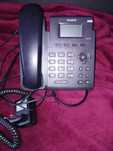 Telefone call center  fixo yealink liga se ao computador