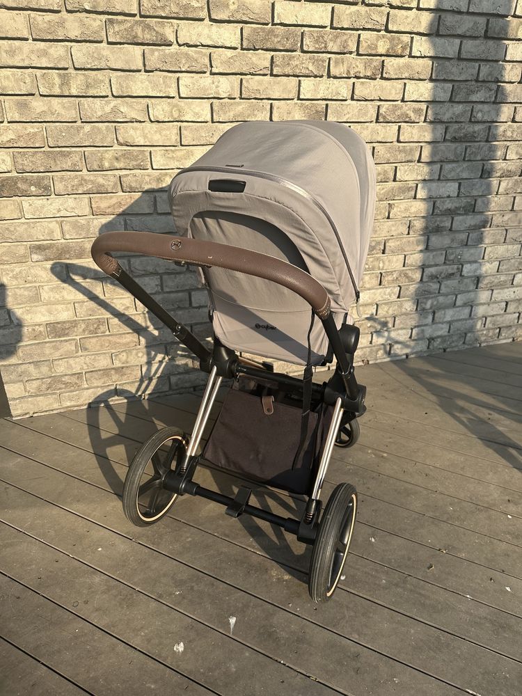 Wózek Cybex Priam Golden Rose Soho Grey gondola i spacerówka