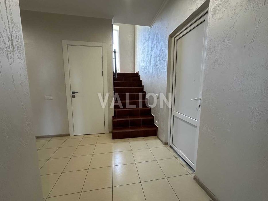 Без% Продаж 2-поверхового будинку з ремонтом м. Васильків Київська обл