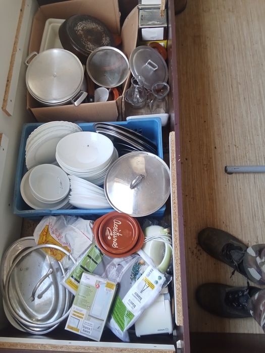 Copos, talheres, panelas e muito mais.