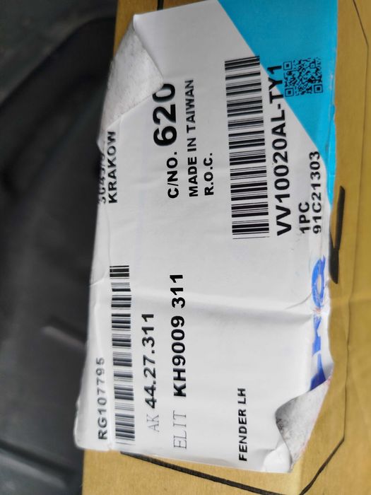 Błotnik Volvo V50 lewy przód