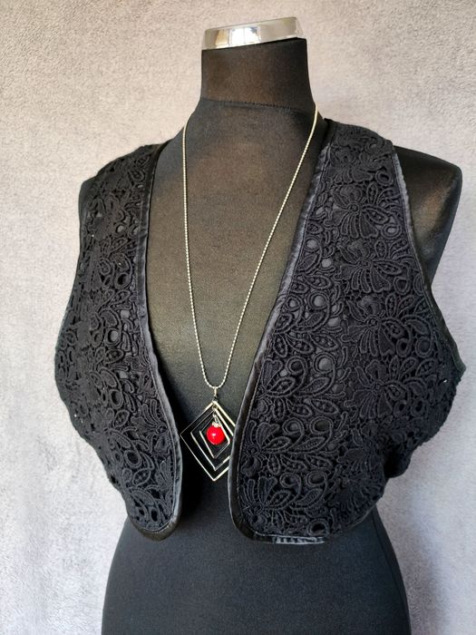 Kamizelka bolerko czarne wyszywane VILA