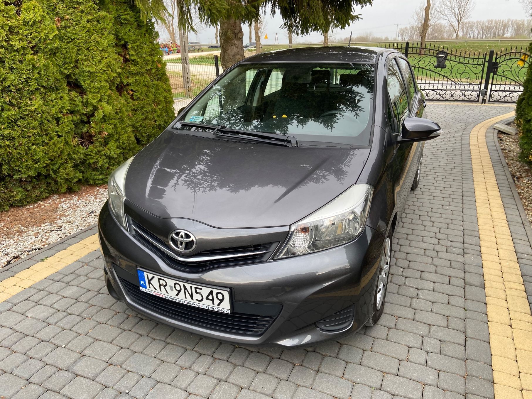 Toyota Yaris Sprzedam Toyote Yaris silnik 1.0, 2012 r.