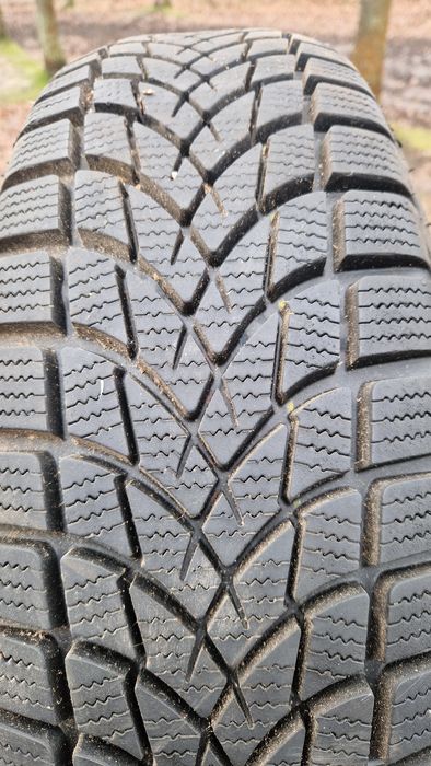 Opona Dayton 195/65R15