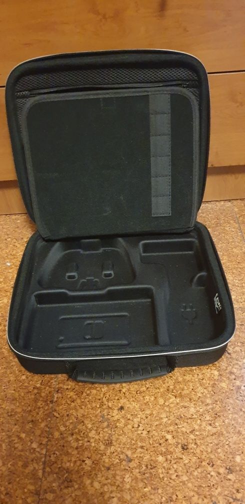 Nintendo switch mala transporte.