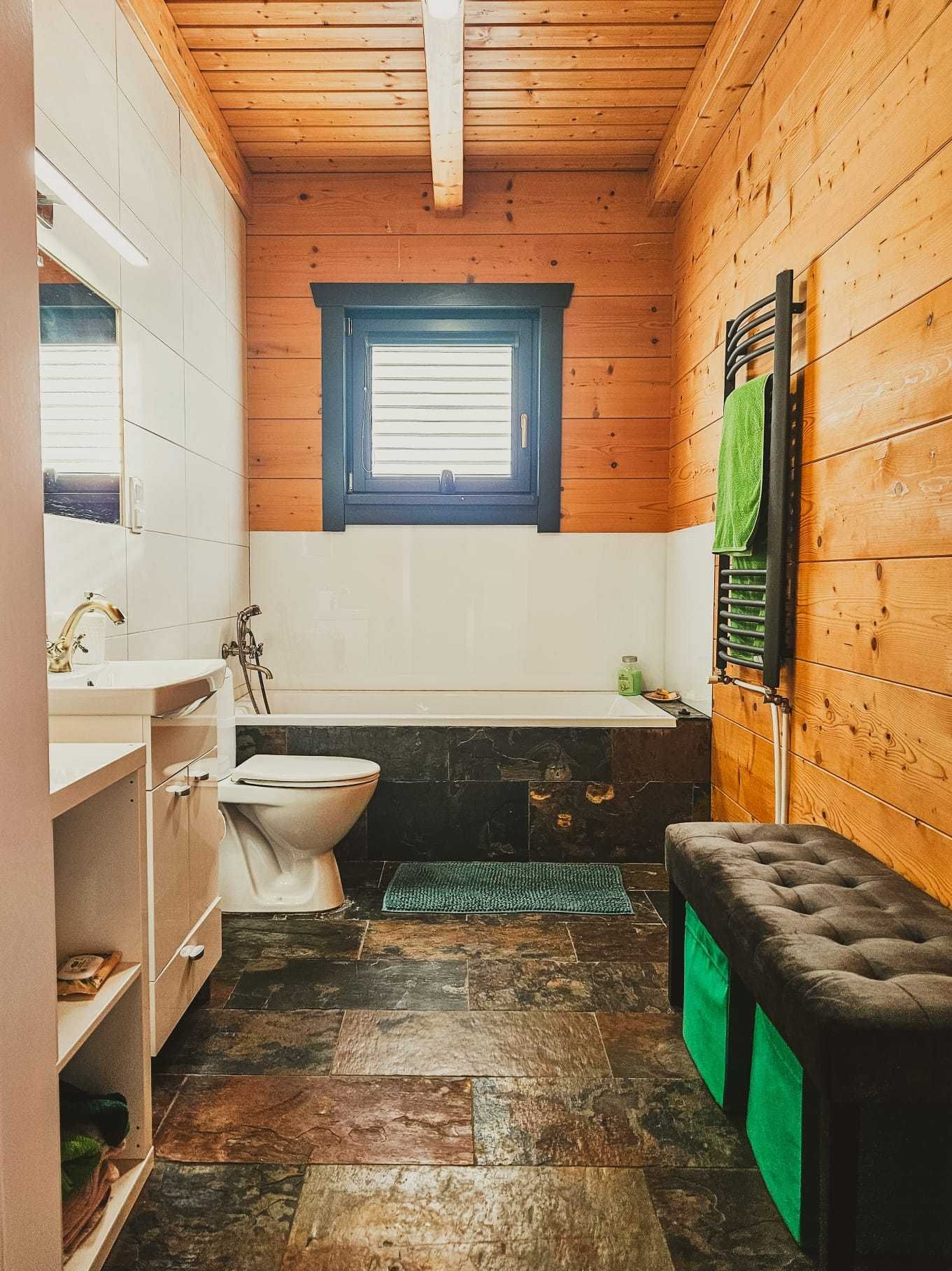 Domek całoroczny do wynajęcia z jacuzzi.