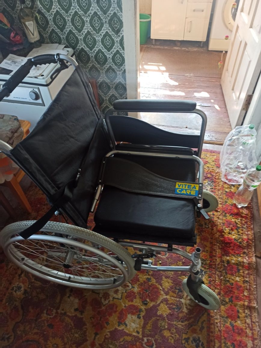 Инвалидное кресло-каталка ViteaCare