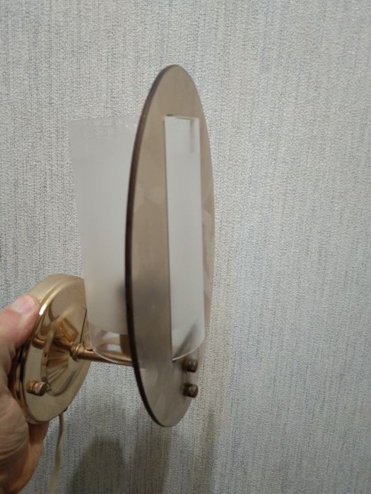 Продам       бра