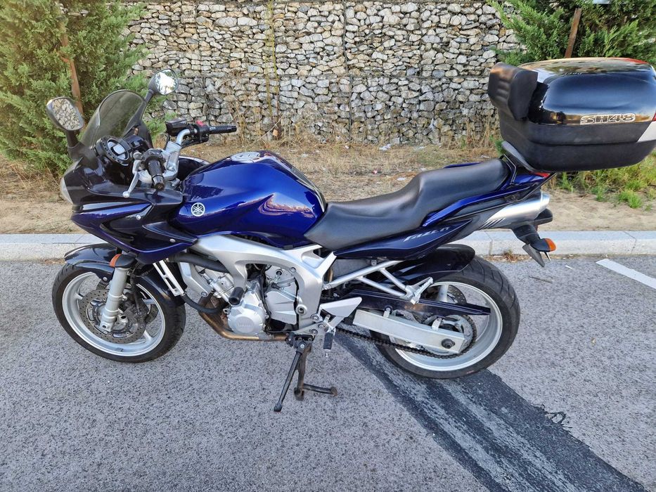 Yamaha FZ 600 - ano 2004
