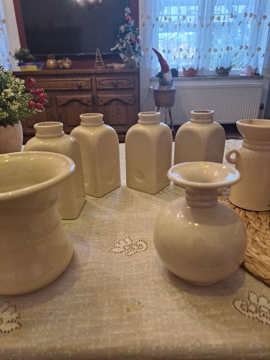 Kpl.wazonikow ceramicznych 7 szt - 59 zl