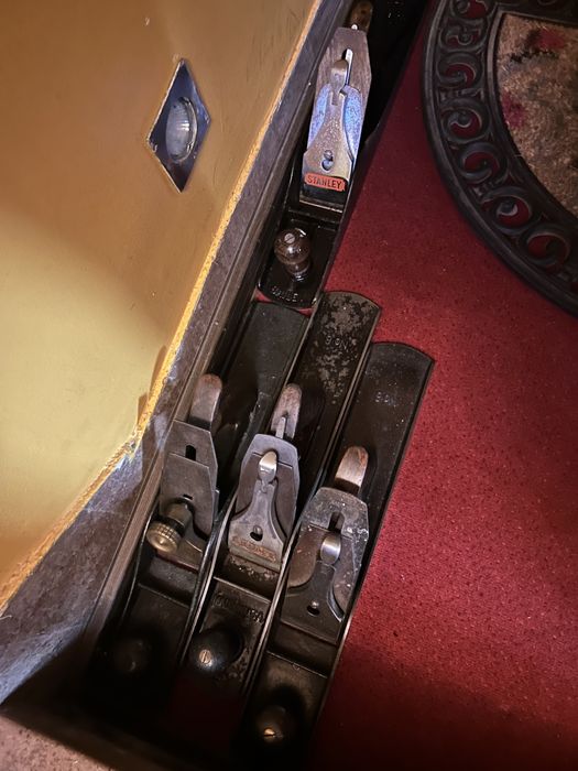 Stare angielskie narzędzia. Strugi, dłuta, młotki, i wiele innych.