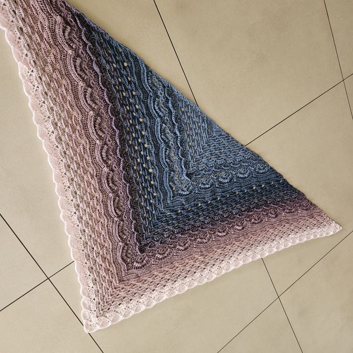 Chusta robiona ręcznie na szydełku rękodzieło Handmade