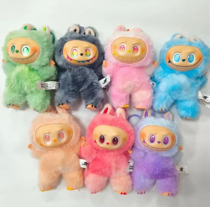 Лабубу монстер брелок Big into Energy