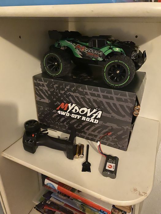 Carro telecomandado muito rapido