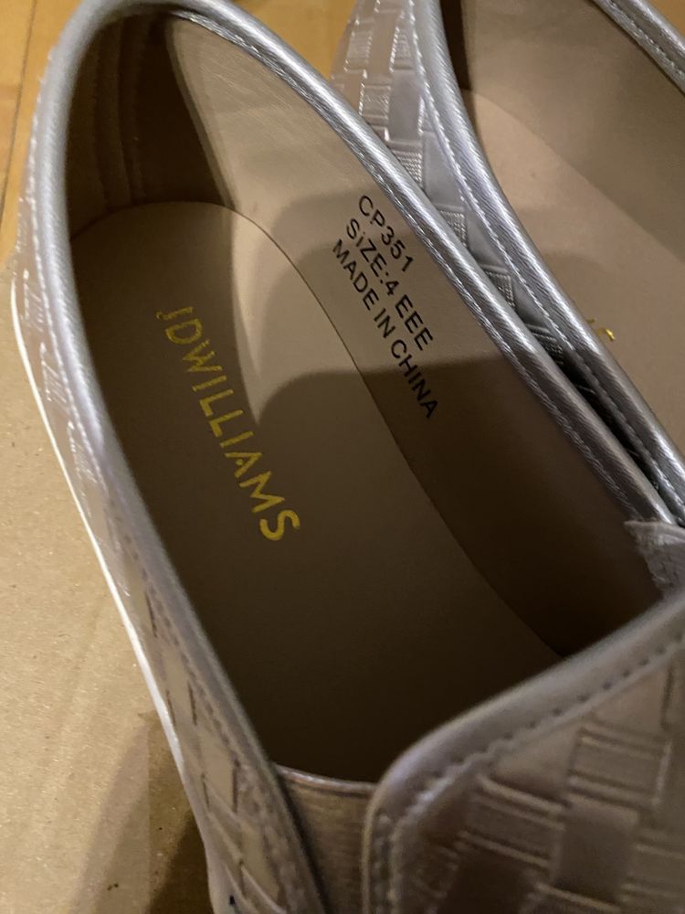 Buty damskie srebrne nowe 37 wkładka 23,5 cm JD Williams