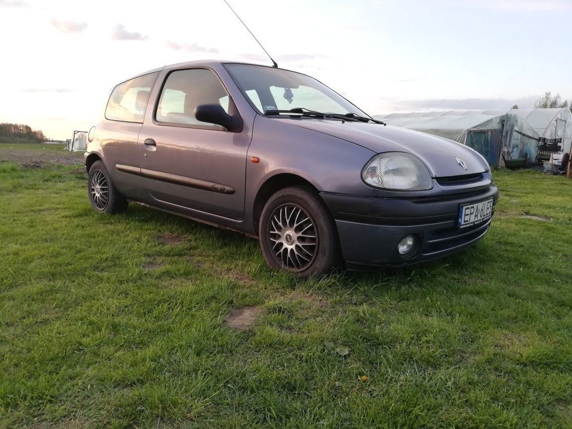 Renault Clio 2 rok produkcji 1999