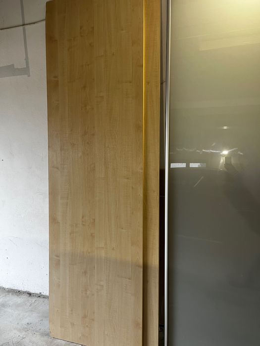 Szafa przesuwna z prowadnicami