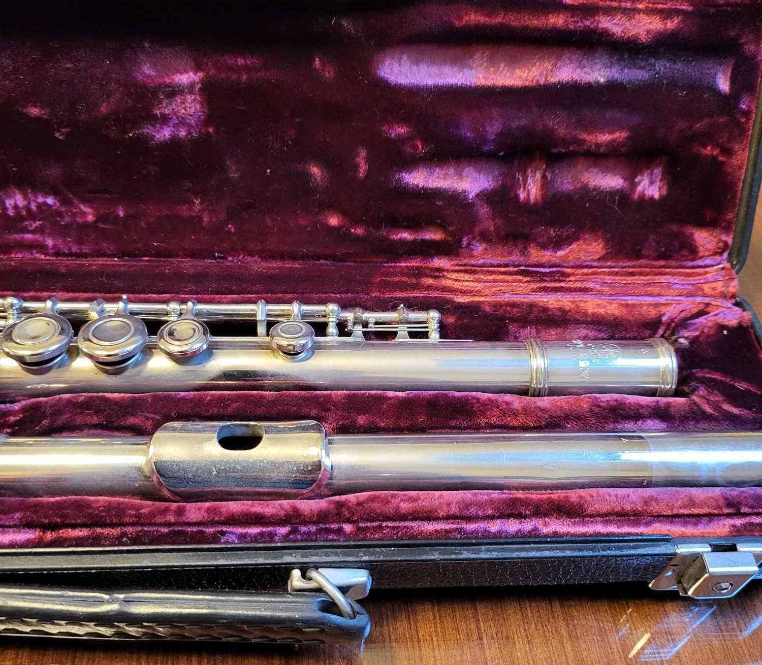 flet poprzeczny YAMAHA YFL 22N stan dobry  made in Japan !