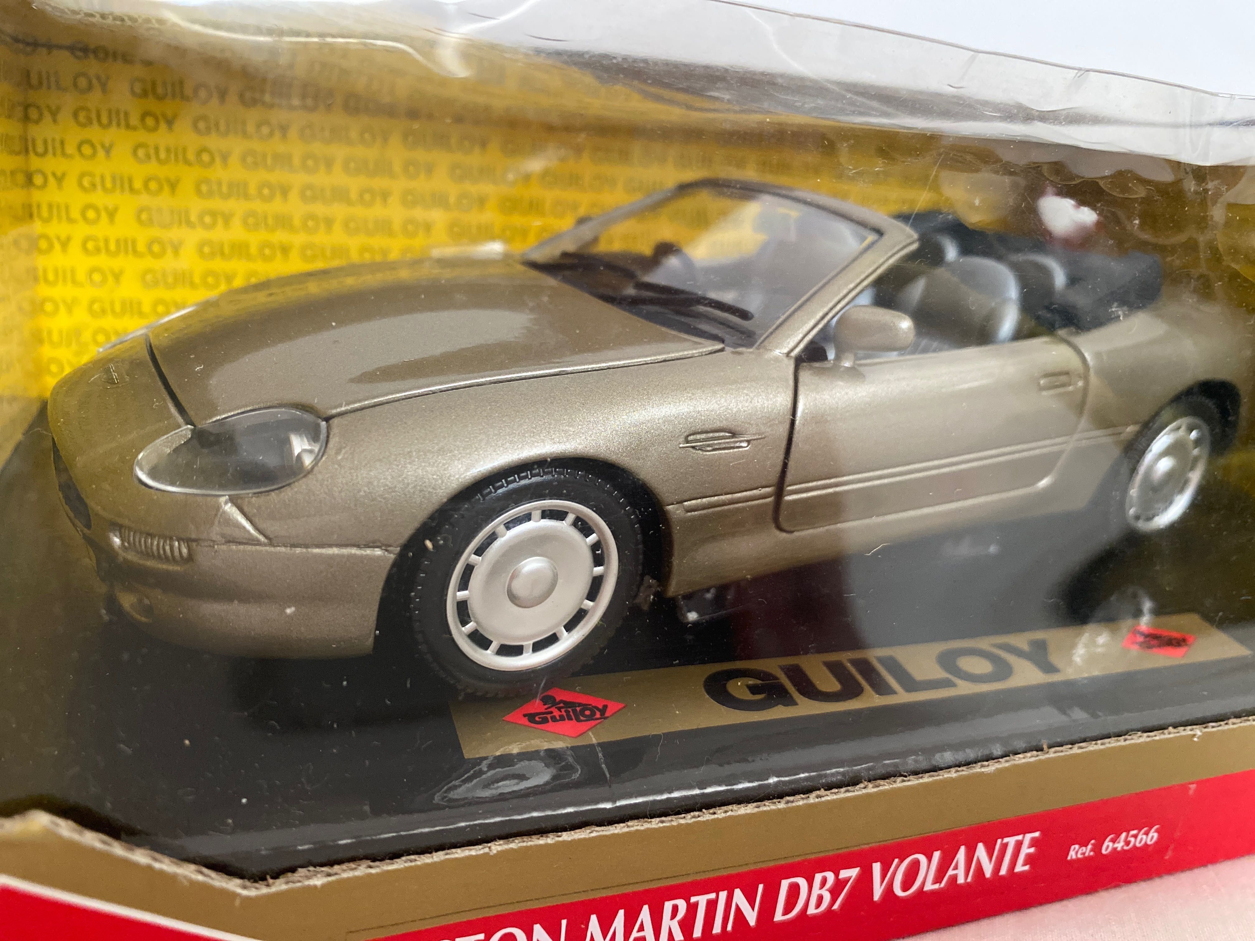 Carro Aston Martin DB7 Volante - Guiloy escala 1/24