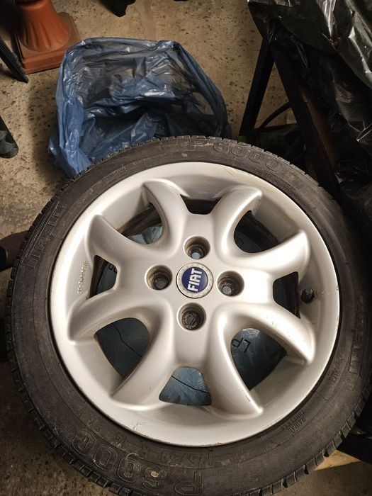 Felgi z oponami Pirelli Fiat