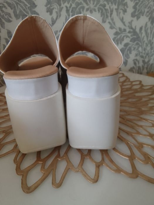 Женские летние шлепанцы-