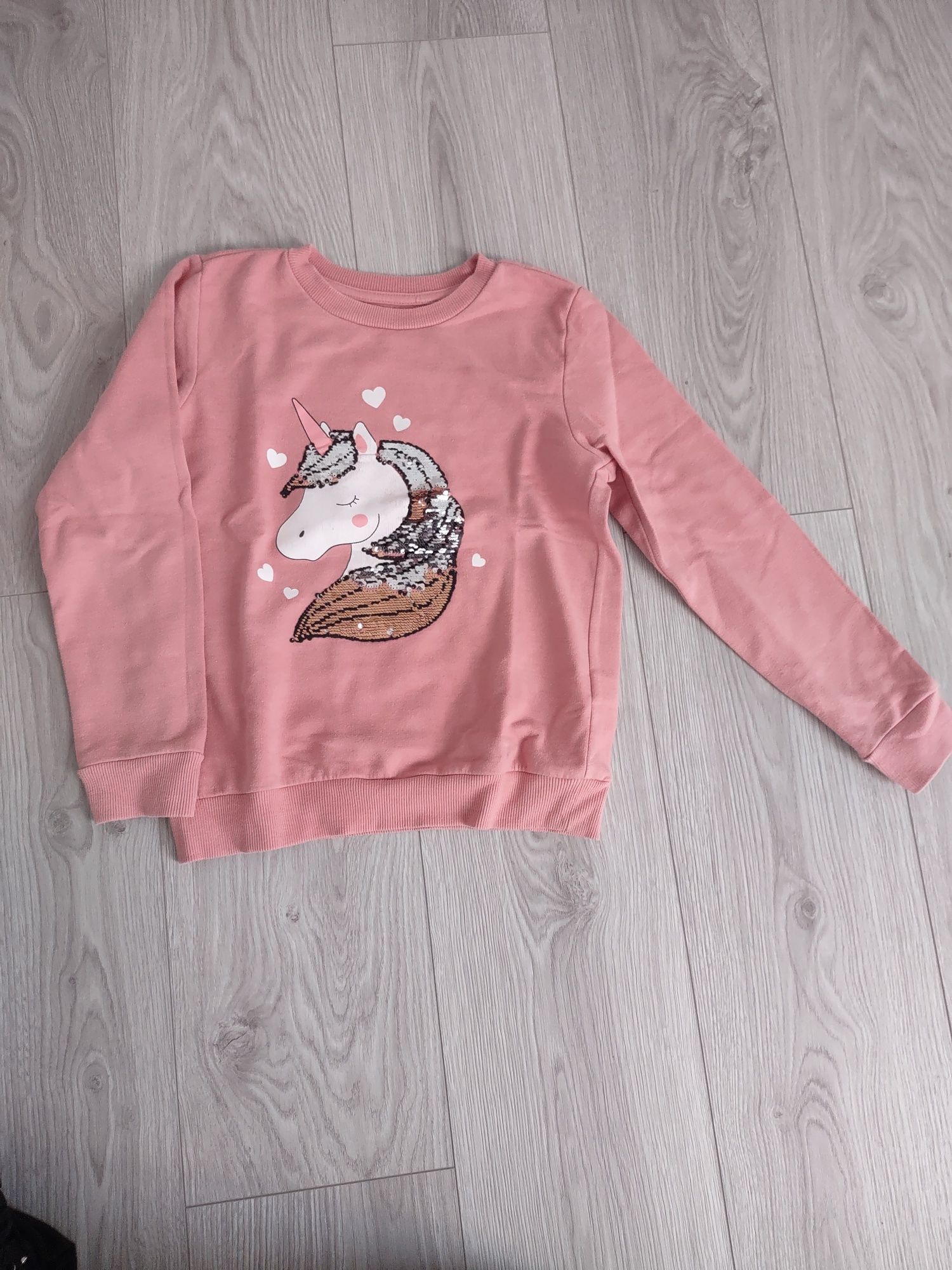Bluza 134 po jednym dziecku