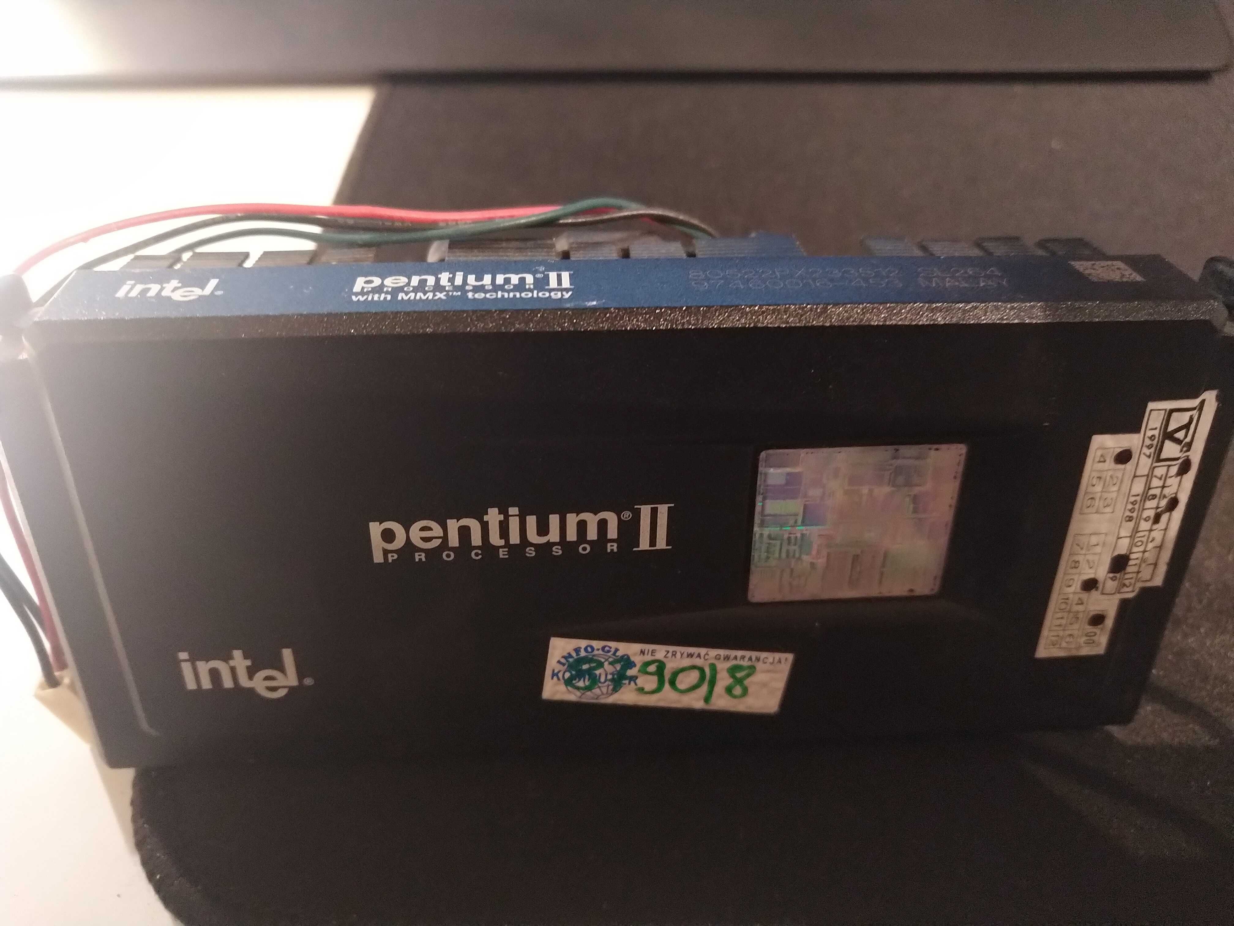 Procesor Intel Pentium II 233MHz SL264 Retro