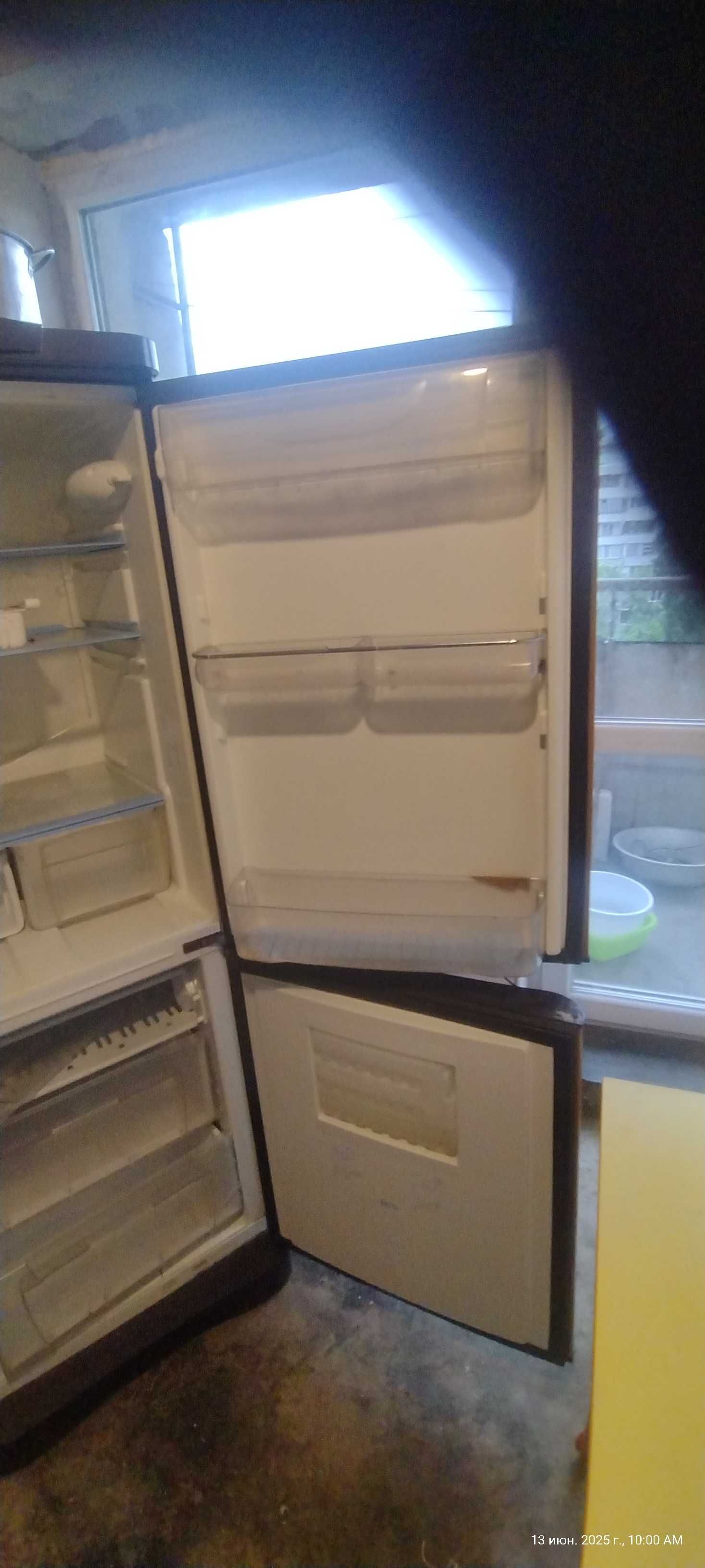 Холодильник Indesit C 132 G 017 , цвет под дерево