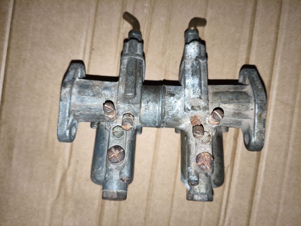 Gaźniki K302 Dniepr MT K650 K750 Ural M72