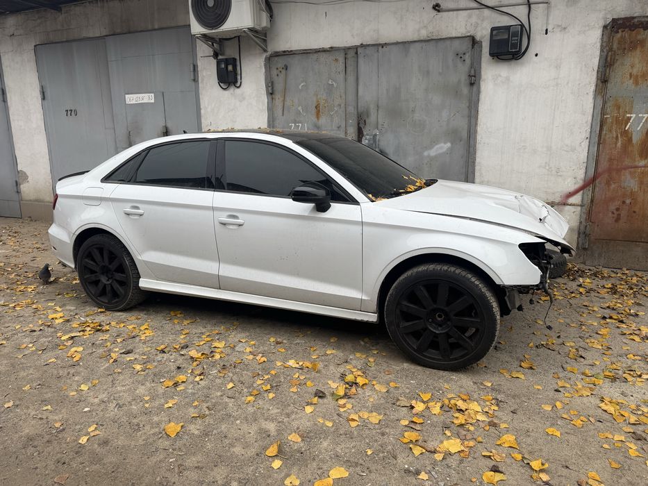 Audi A3 2015рік 2.0Бензин Quattro після дтп
