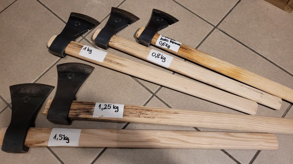 SIEKIERA RĘCZNIE KUTA POLSKA 2kg,2,5kg Różne rodzaje siekier kliny