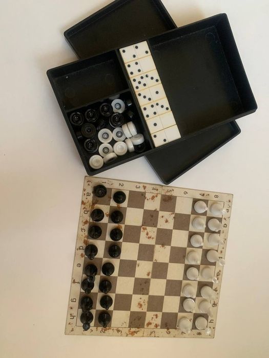 Дорожный набор настольных игр, СССР. Шашки, шахматы, домино.
