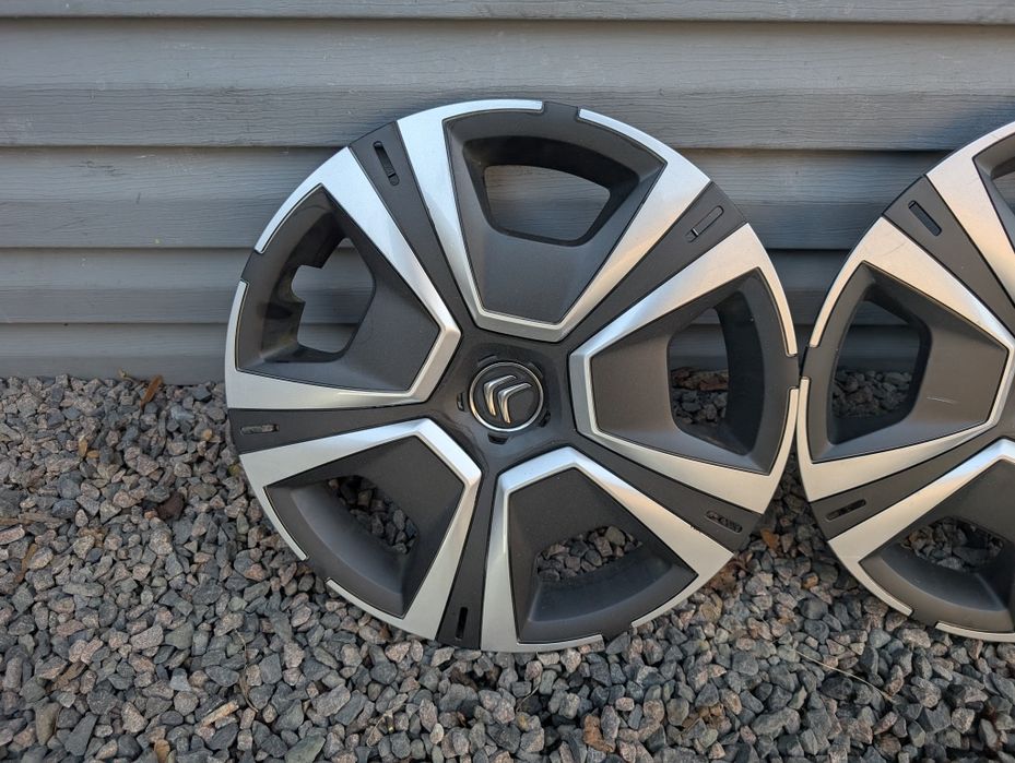 Комплект оригінальних ковпаків Citroen R16 в хорошому стані