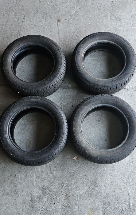 Opony Dunlop 215/60R 17C letnie