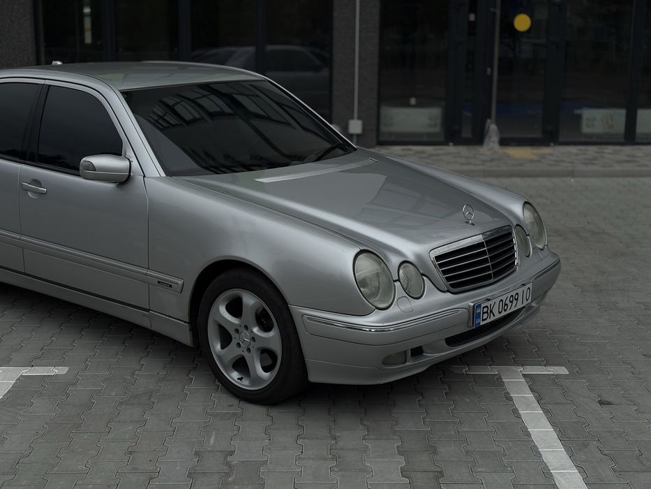 Mercedes-Benz W210 E320 4matic