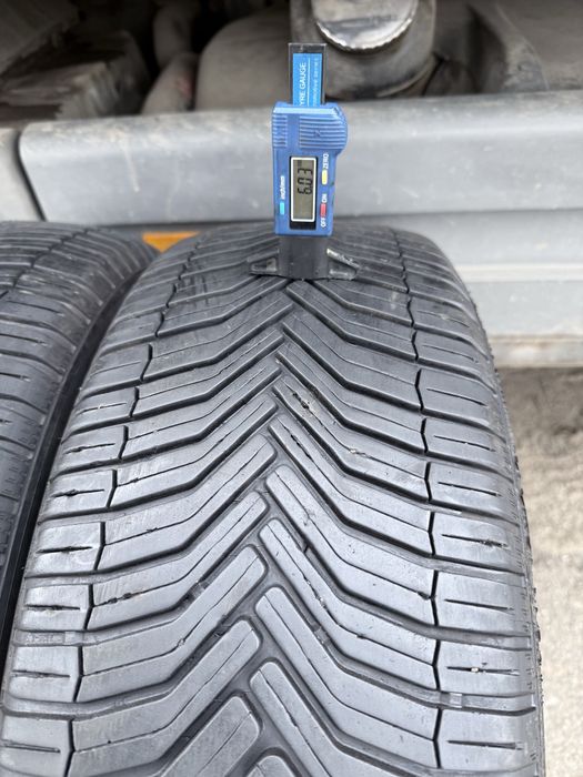 225-60-R18 Michelin. Всесезонка. Склад резини.