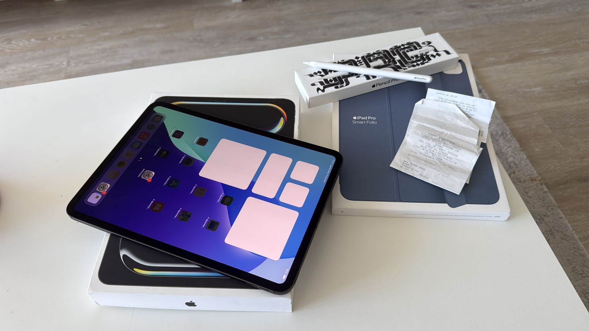 Vendo iPad Pro 11" 256Gb M4 Celular Fatura e Garantia