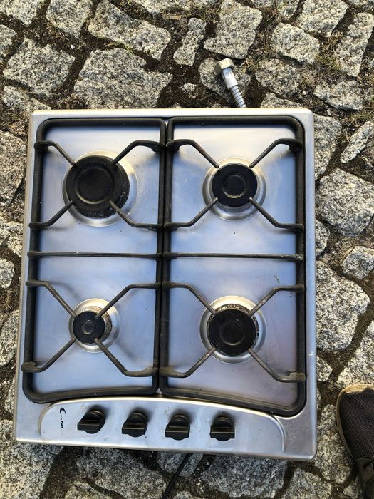 płyta gazowa Candy wraz z metalowym wężem