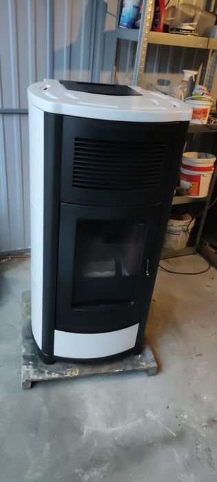 Kominek,piec,piecyk na pellet z płaszczem wodnym