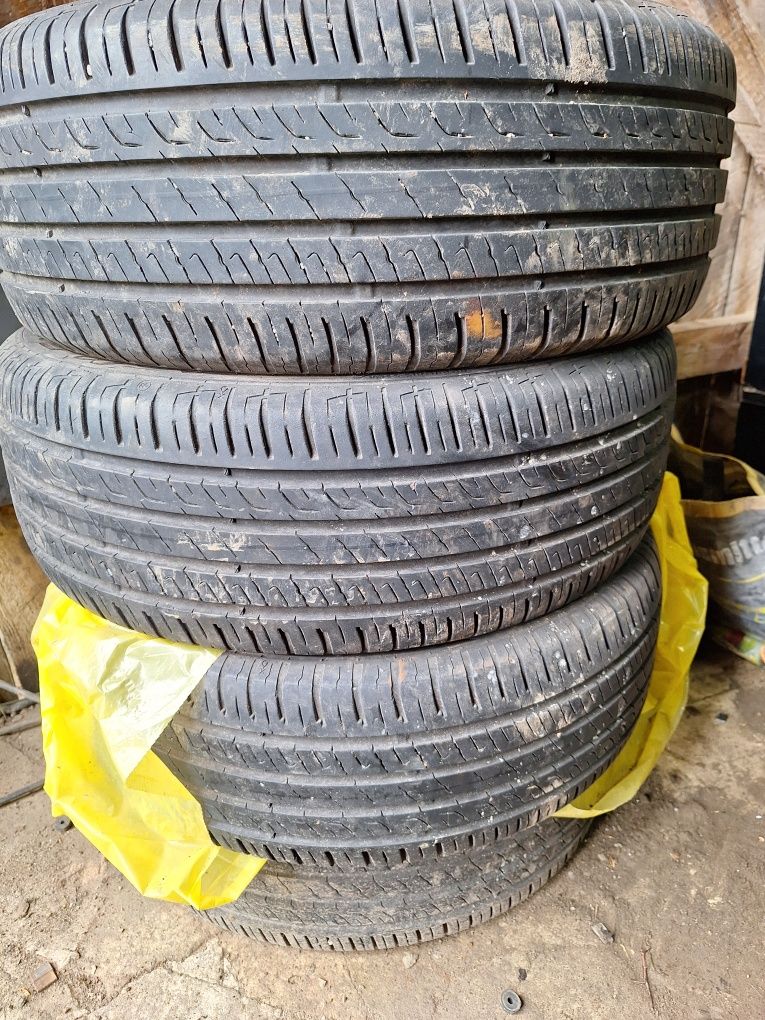 Opony letnie Barum 205/55 R16 w dobrym stanie, nie klejone