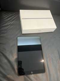 I Pad 8 gen 32GB model 2270