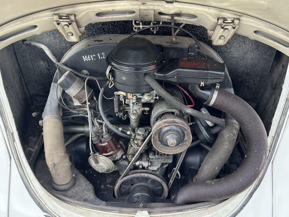 VW Garbus 1200 z 1970 Pastel White