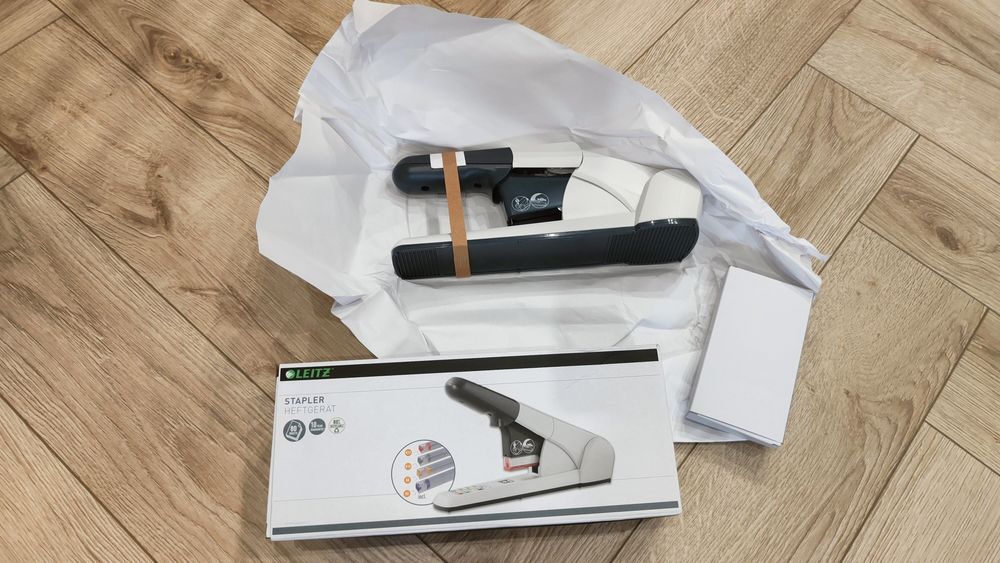 Zszywacz Leitz kastowy LEITZ 80 KARTEK