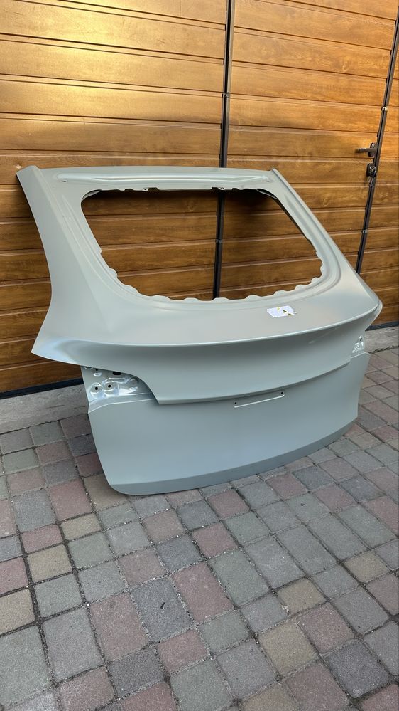 Ляда tesla model y оригінал