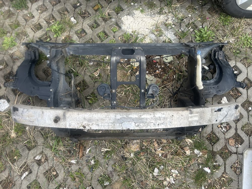 Pas przedni wzmocnienie belka okular Mercedes ML GL w164 lift x164